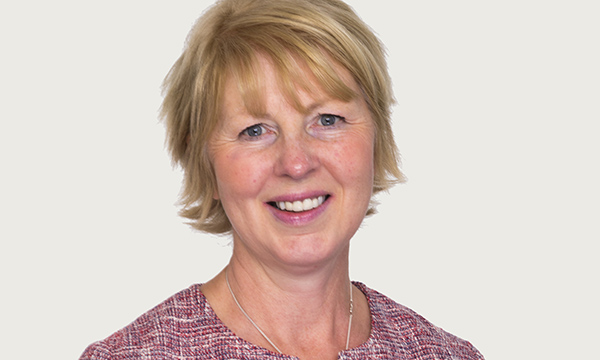 Gillian Knowles 