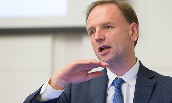 Simon_Stevens-tile.jpg