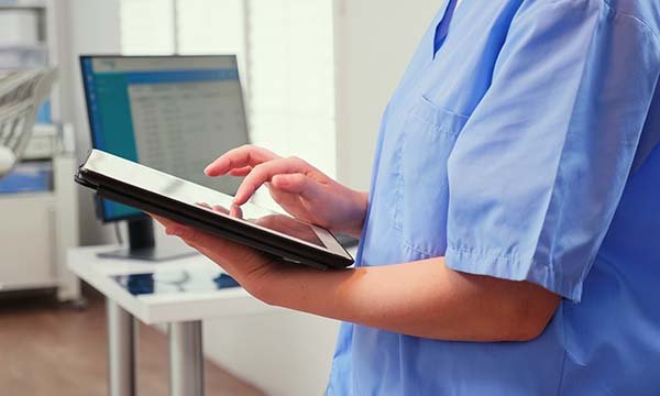 Peak flow monitoring using digital technology to improve patient self-management and asthma control in primary care: a pilot