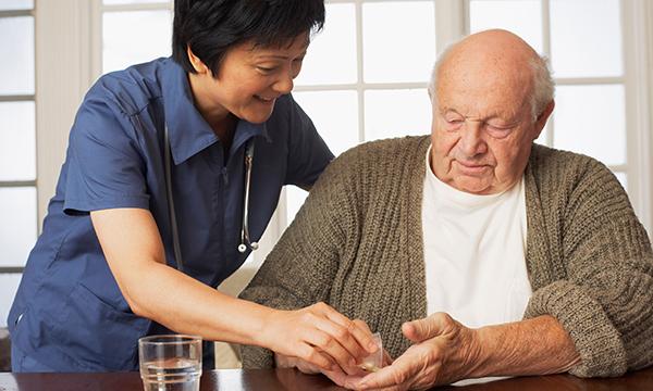 Senior_pills-Alamy.jpg